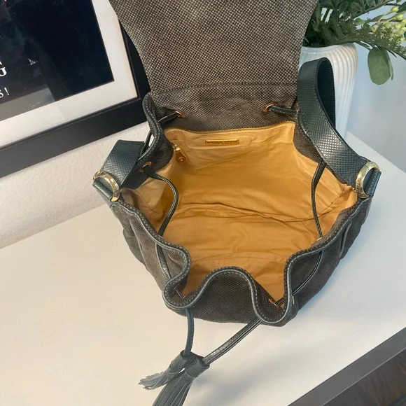 Rare Bottega Veneta Green Suede & Leather Drawstring Bag - Picture 3 of 14